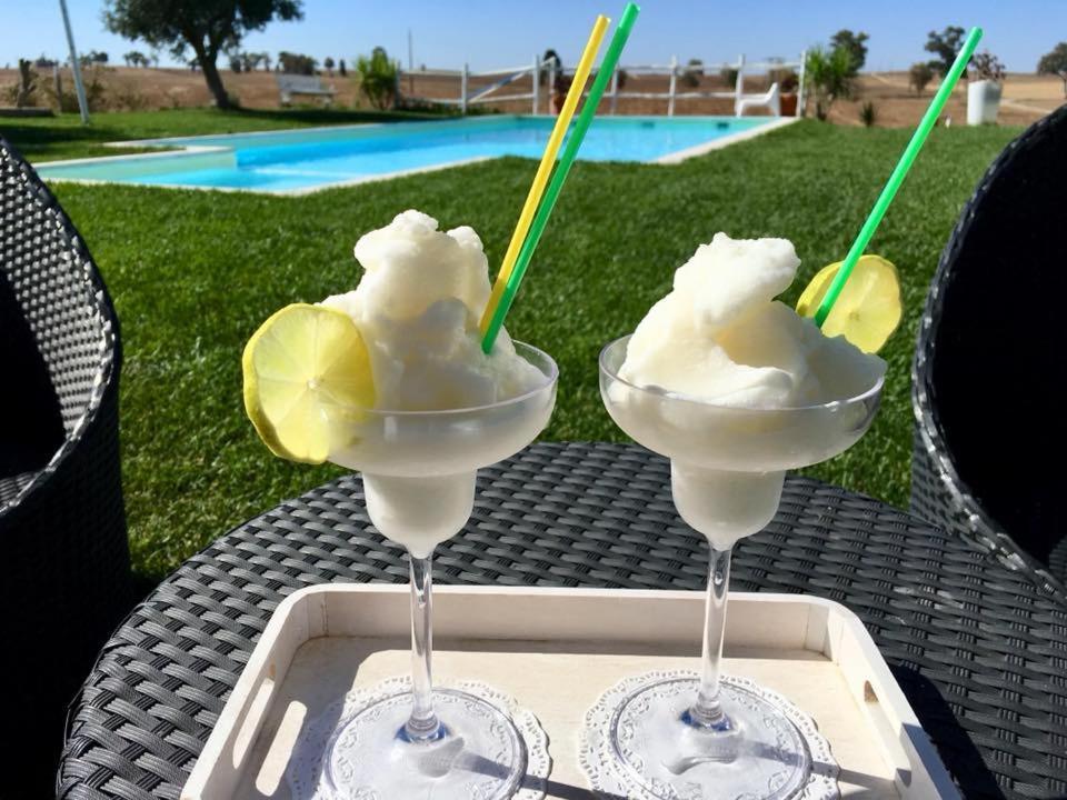 Monte Dos Pocos Hotel Алжустрел Екстериор снимка